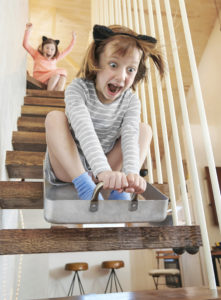 6a niñas Cov 1 221x300