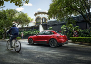 PORSCHE Pep Avila 05 300x212