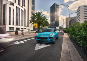 REVOLUCION 3 1 300x212