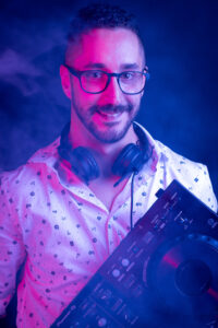 19F4BDE8 8476 4379 AD33 2A5F747D1835 200x300