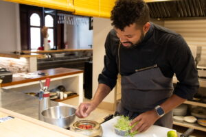 594E683B 45C2 4BA5 8E25 2C8CF69A1D83 300x200