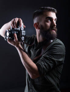 ADFE7B72 DF86 4944 A1F4 29E3FCE4F2E0 230x300