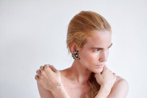 ME 19 6 68374 300x200